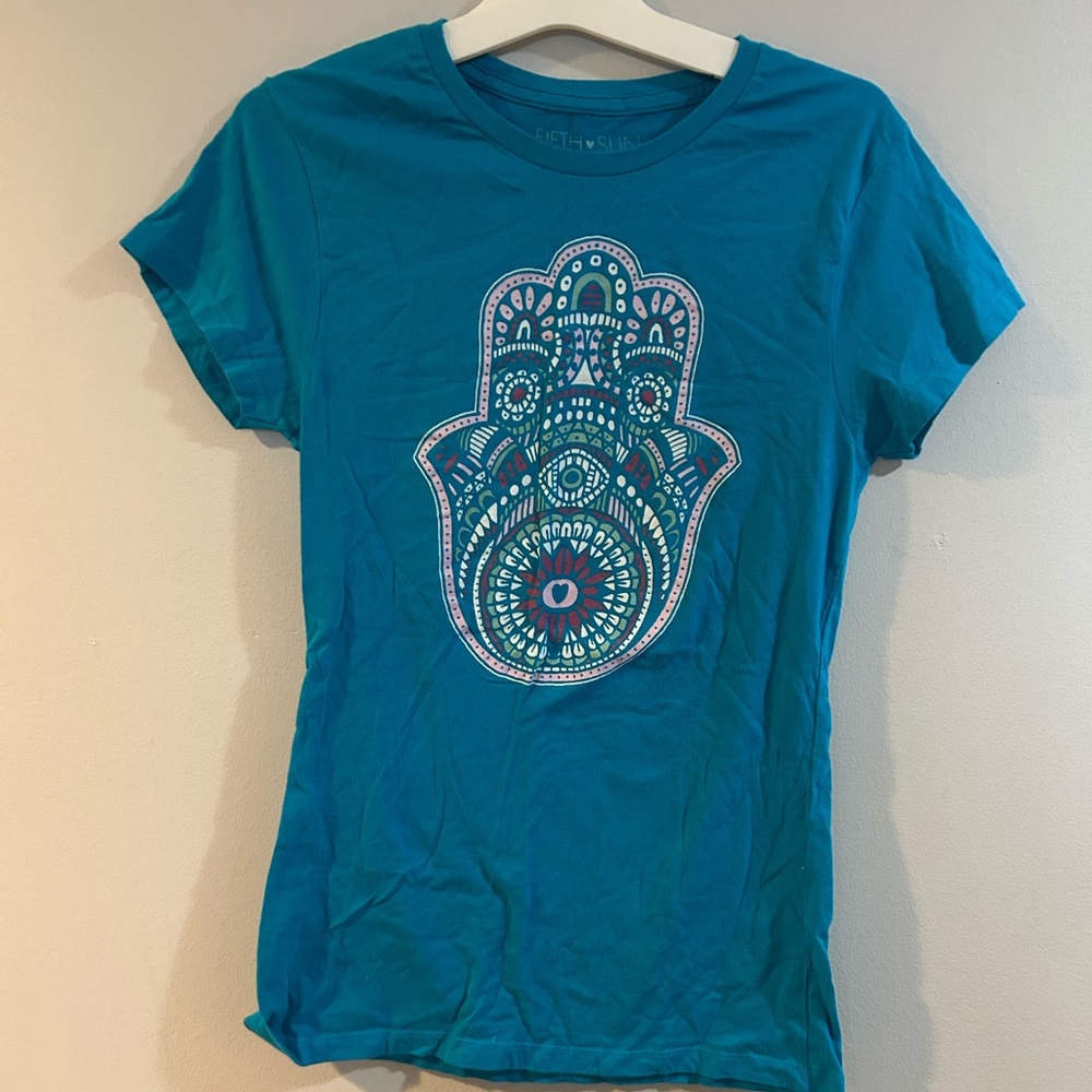 Fifth Sun Teal Hamsa Graphic Tee size large